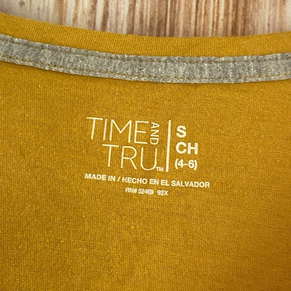 Lot Of 2 Time And Tru V-Neck Tees Small Burnt Orange & Gold Mustard - Picture 14 of 15
